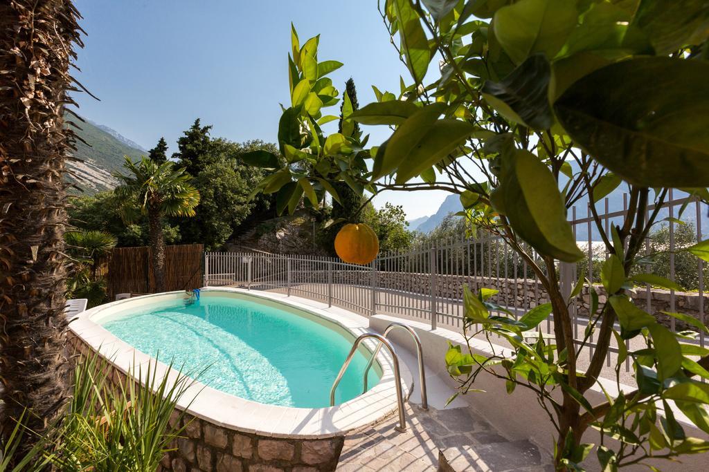 Villa Fiore トルボレ 部屋 写真